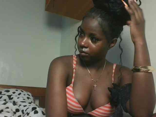 Sexykitten1 webcam