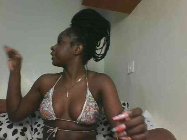 Sexykitten1 webcam