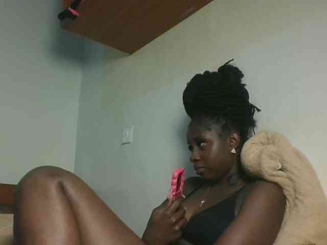Sexykitten1 webcam