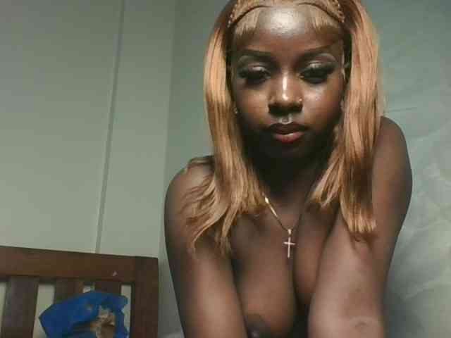 Sexykitten1 webcam
