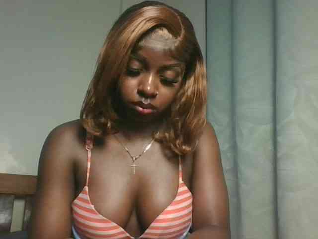 Sexykitten1 webcam