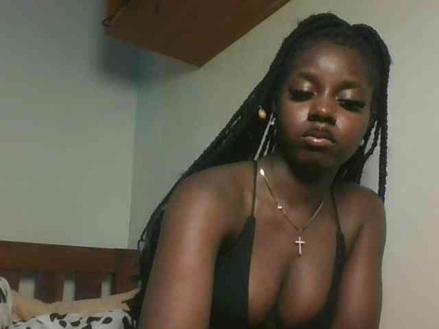 Sexykitten1 webcam