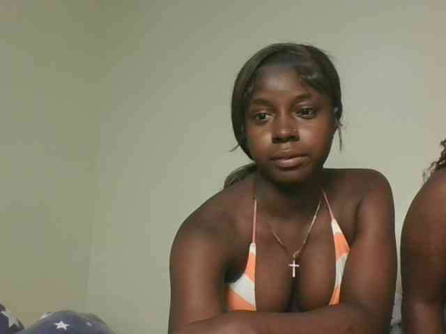 Sexykitten1 webcam