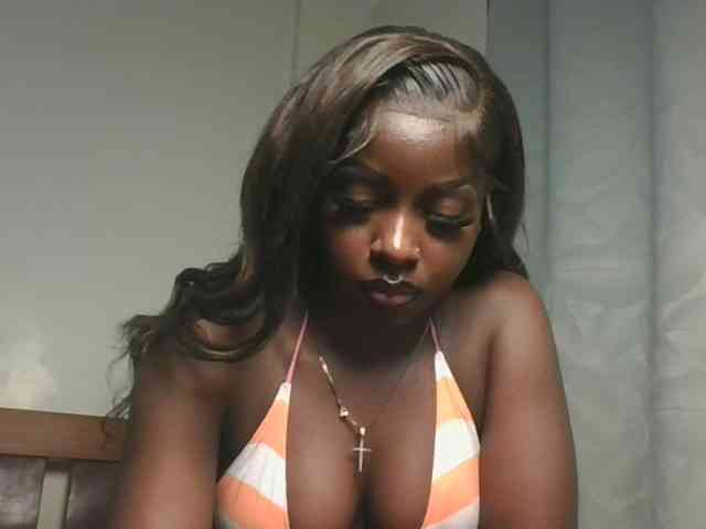 Sexykitten1 webcam