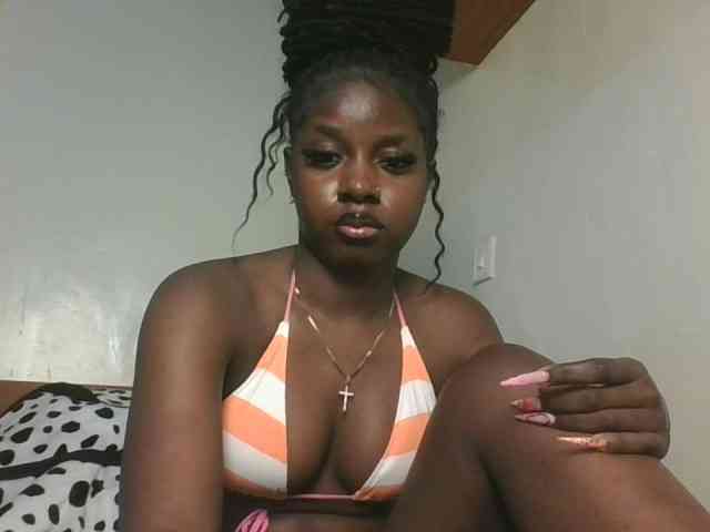 Sexykitten1 webcam