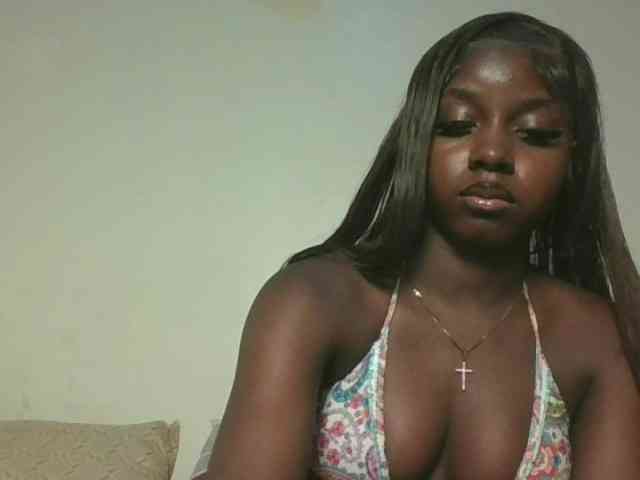 Sexykitten1 webcam
