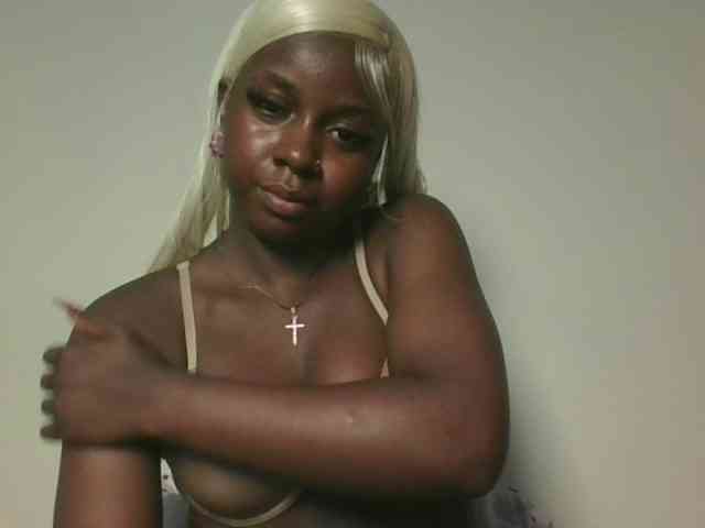 Sexykitten1 webcam