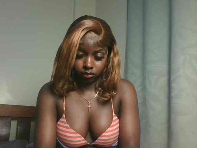 Sexykitten1 webcam