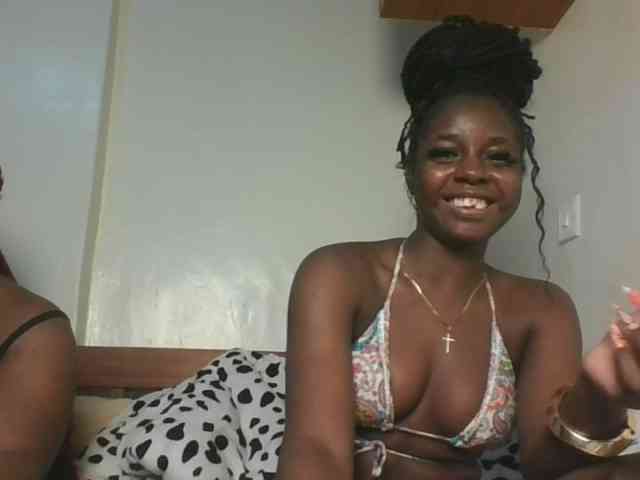 Sexykitten1 webcam