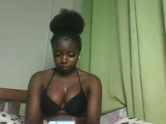 Sexykitten1 webcam