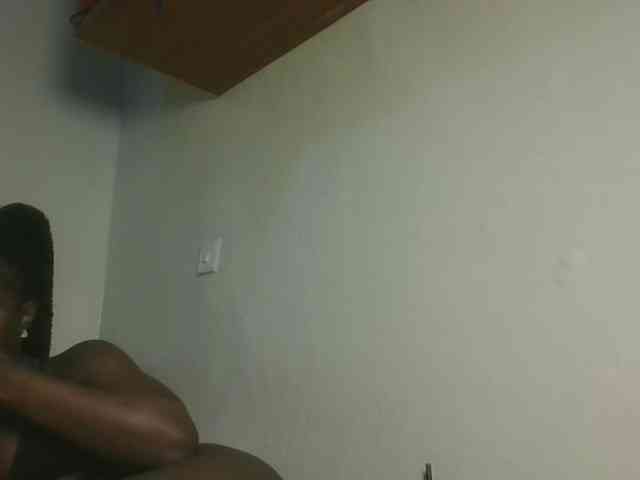 Sexykitten1 webcam