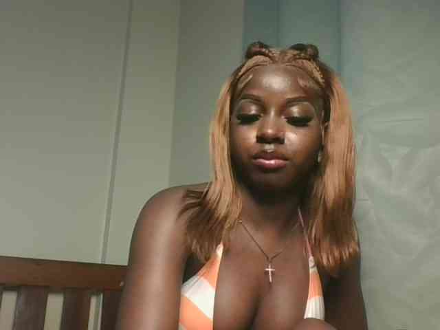 Sexykitten1 webcam