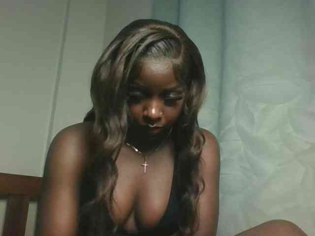 Sexykitten1 webcam
