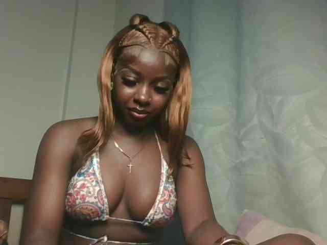 Sexykitten1 webcam