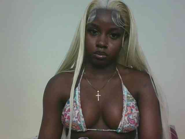 Sexykitten1 webcam