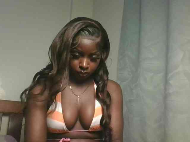 Sexykitten1 webcam