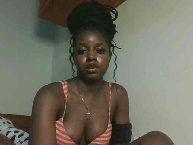 Sexykitten1 webcam