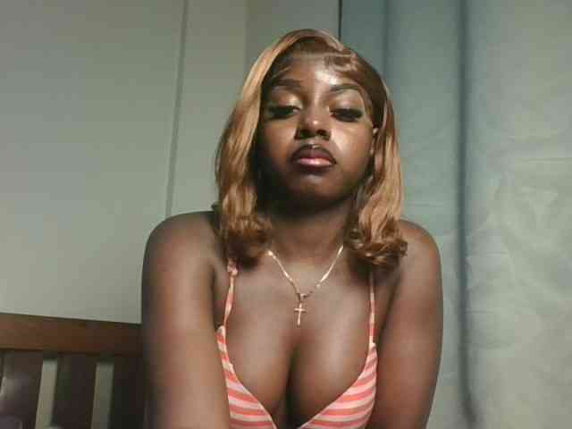 Sexykitten1 webcam