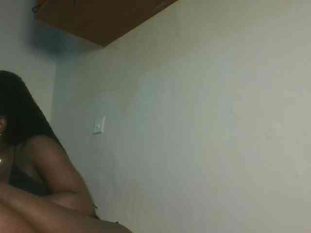 Sexykitten1 webcam