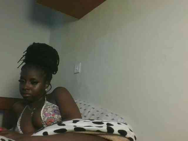Sexykitten1 webcam