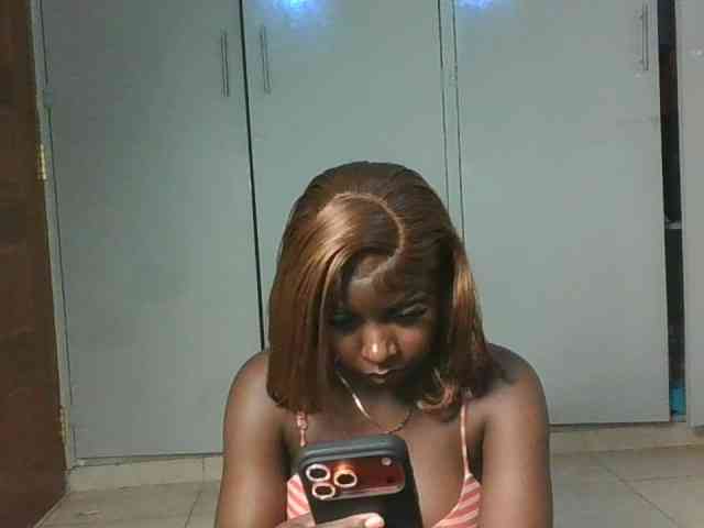 Sexykitten1 webcam