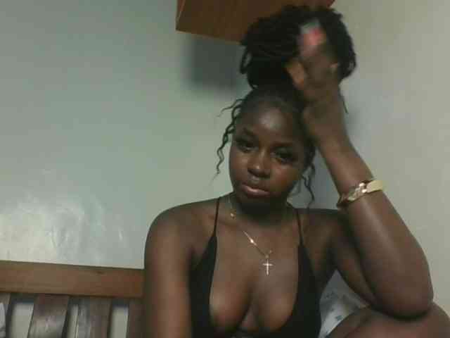 Sexykitten1 webcam