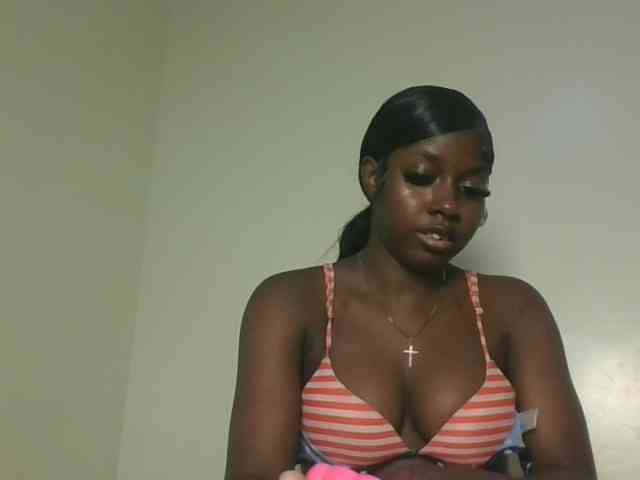 Sexykitten1 webcam