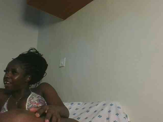 Sexykitten1 webcam