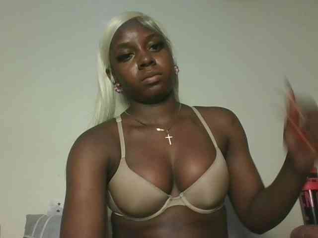 Sexykitten1 webcam
