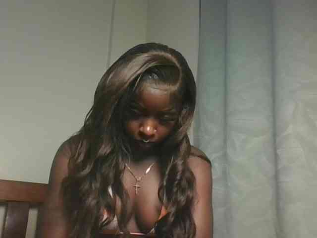 Sexykitten1 webcam