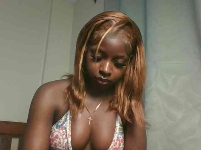 Sexykitten1 webcam
