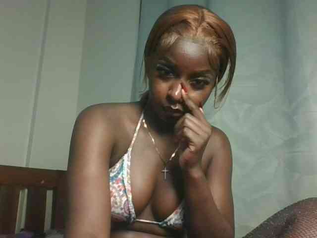 Sexykitten1 webcam