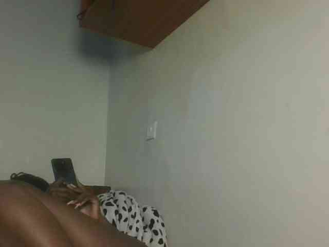 Sexykitten1 webcam
