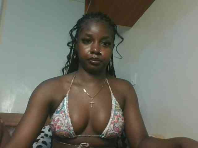 Sexykitten1 webcam