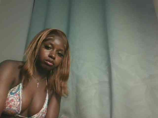 Sexykitten1 webcam