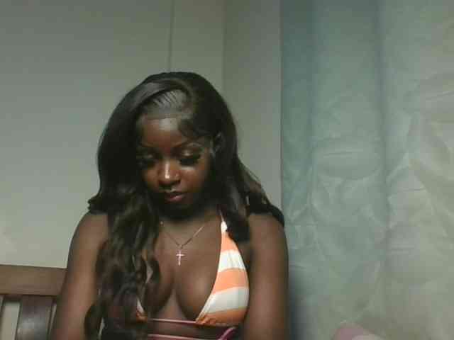 Sexykitten1 webcam