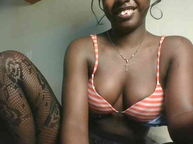 Sexykitten1 webcam