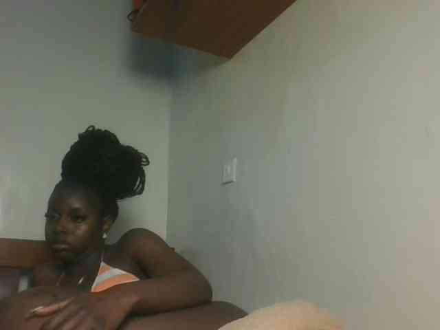 Sexykitten1 webcam