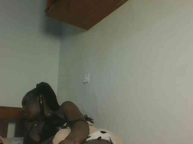 Sexykitten1 webcam