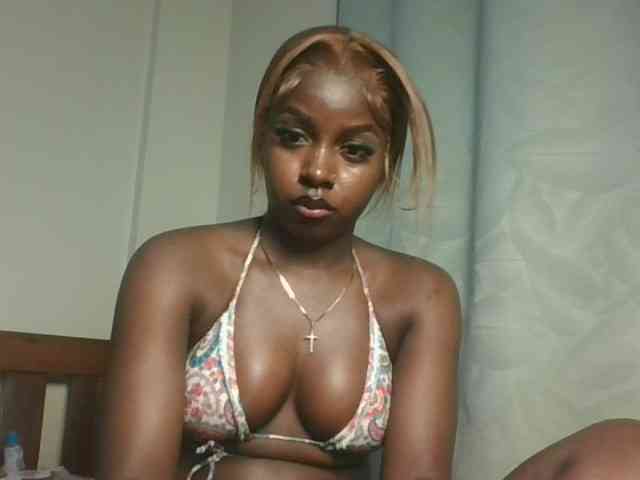 Sexykitten1 webcam