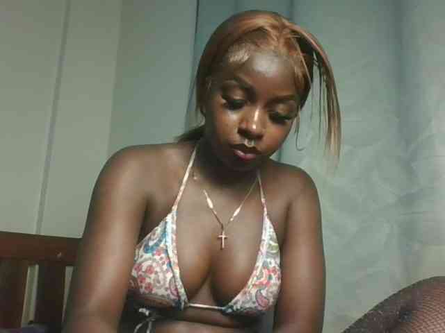 Sexykitten1 webcam