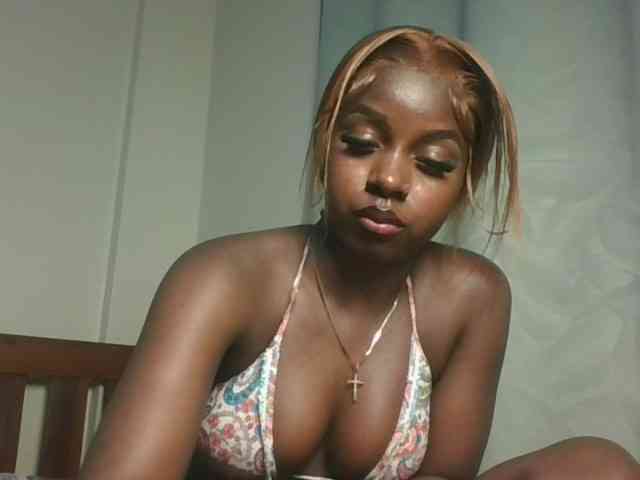 Sexykitten1 webcam