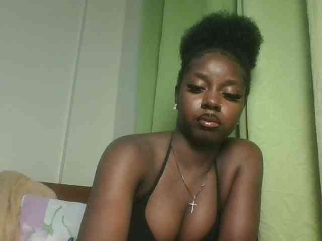 Sexykitten1 webcam