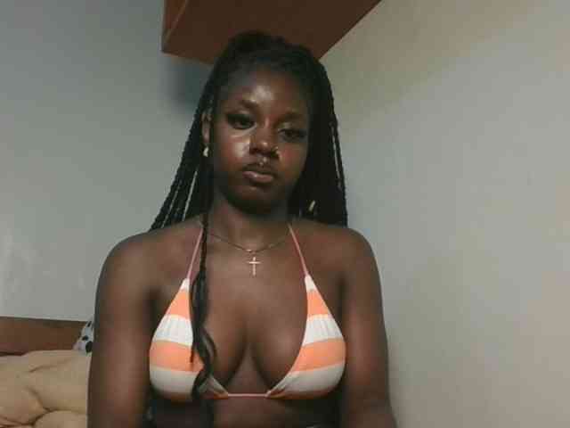 Sexykitten1 webcam