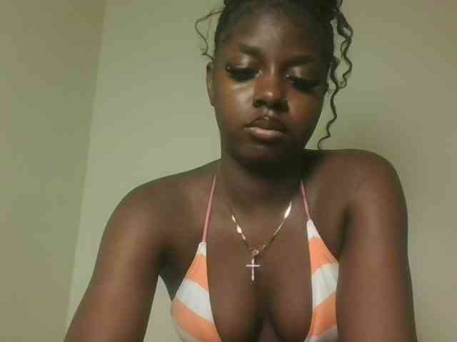 Sexykitten1 webcam