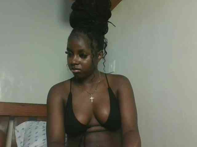 Sexykitten1 webcam