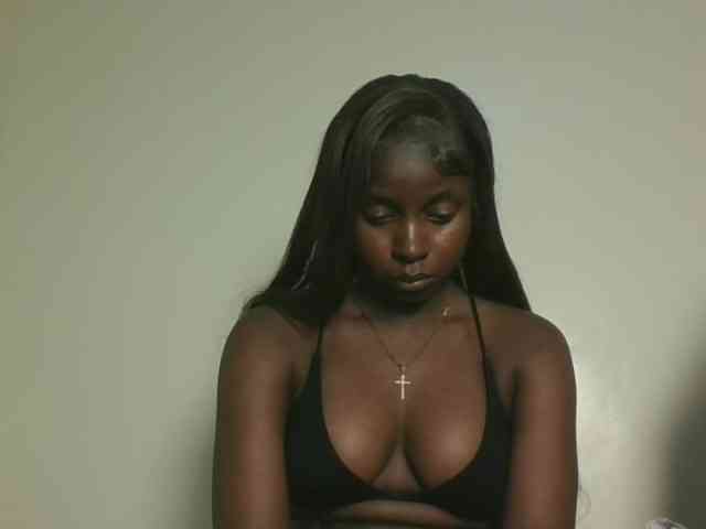 Sexykitten1 webcam