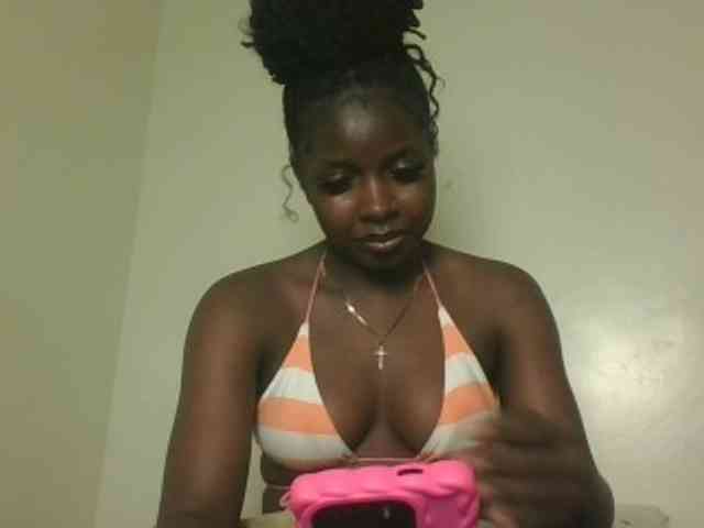 Sexykitten1 webcam