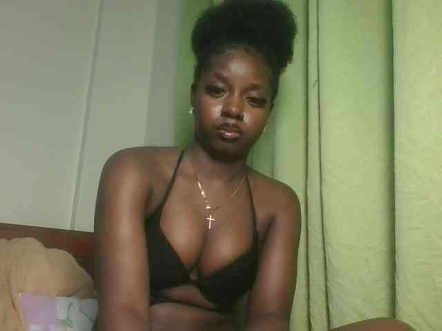 Sexykitten1 webcam
