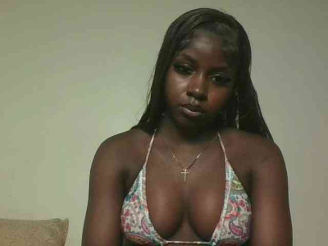 Sexykitten1 webcam